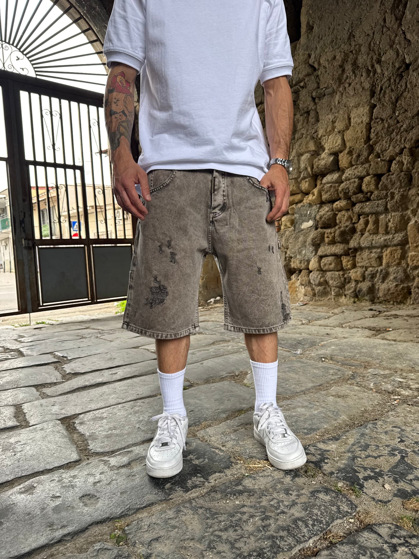 Short Carpenter grigio