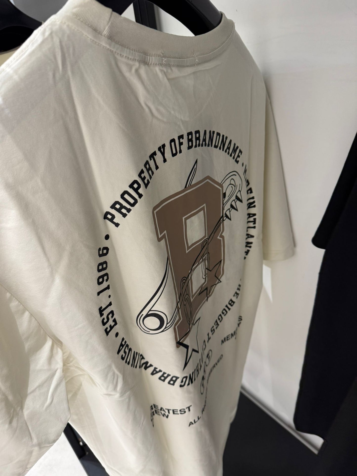 T-shirt a maniche corte con stampa New Mentality