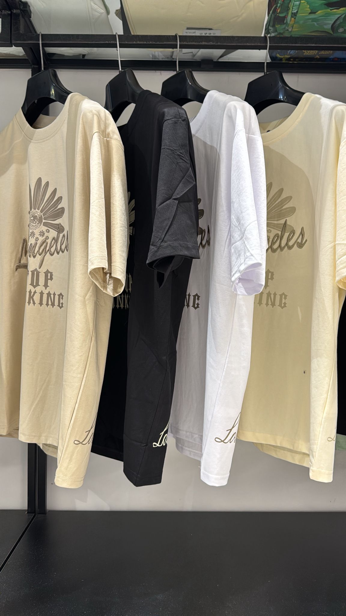 T-shirt a maniche corte con ricamo Los Angeles