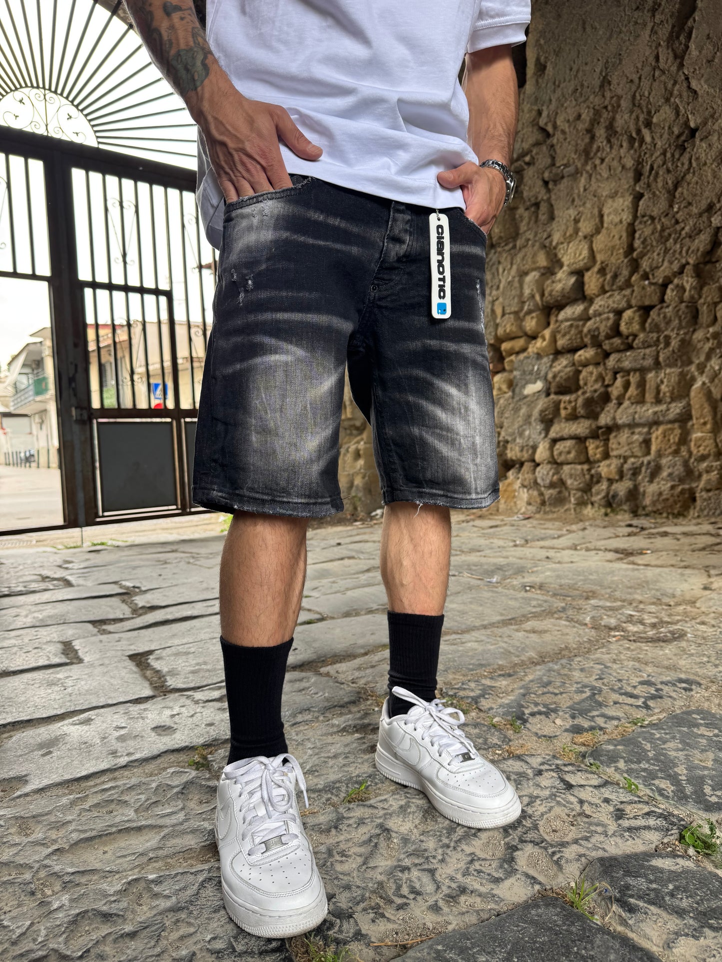 Short Scuro Perfect