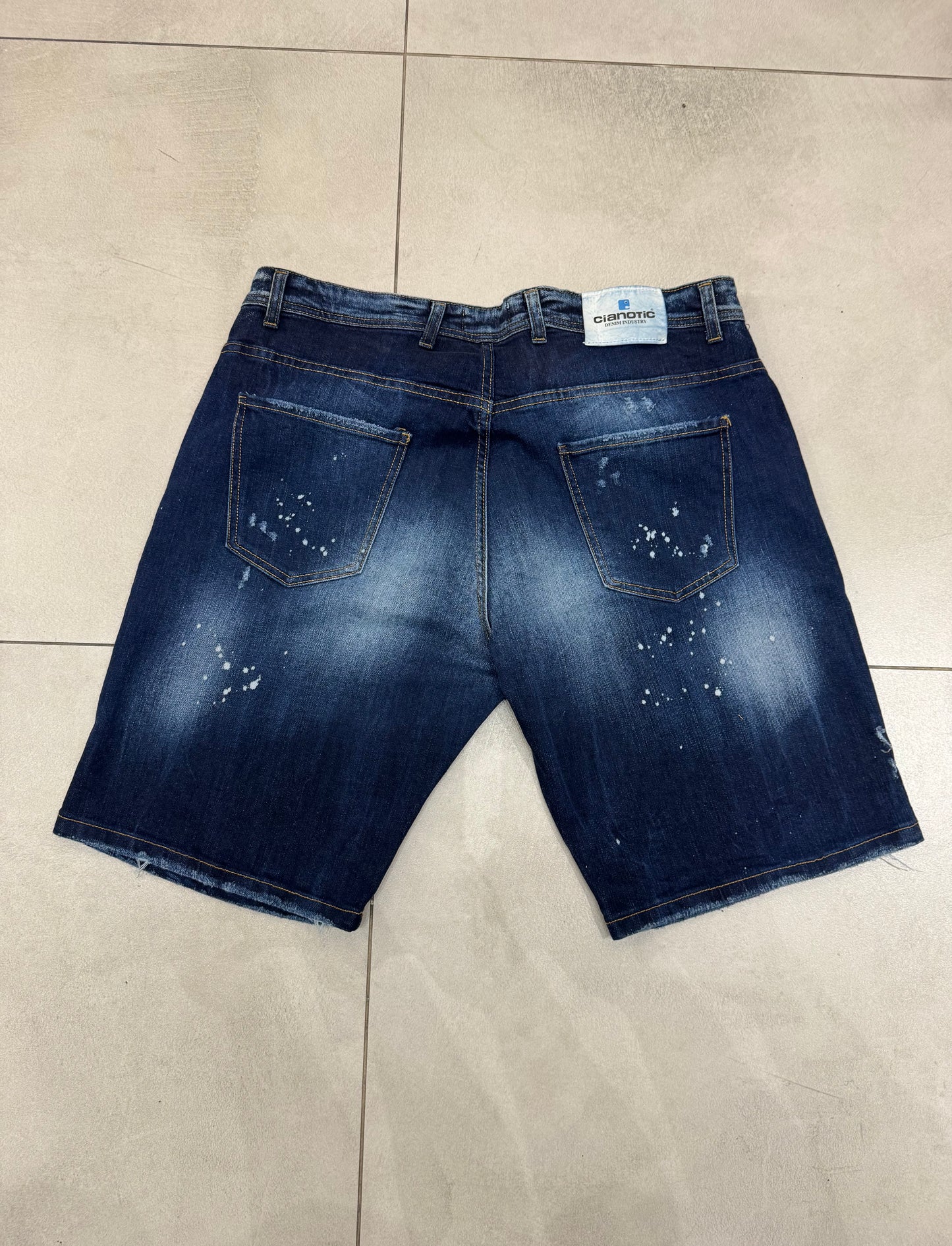 TAGLIE FORTI Shorts Mod D