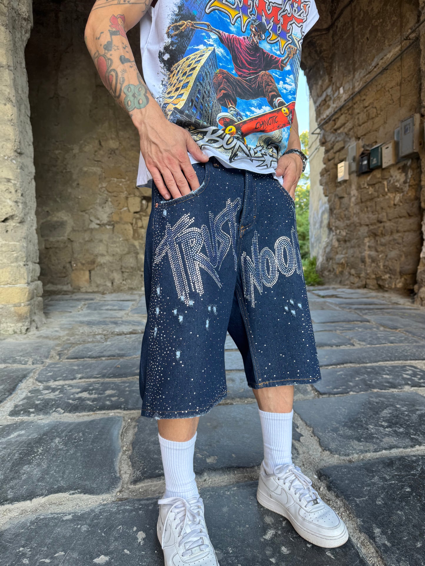 Shorts Trust noOne