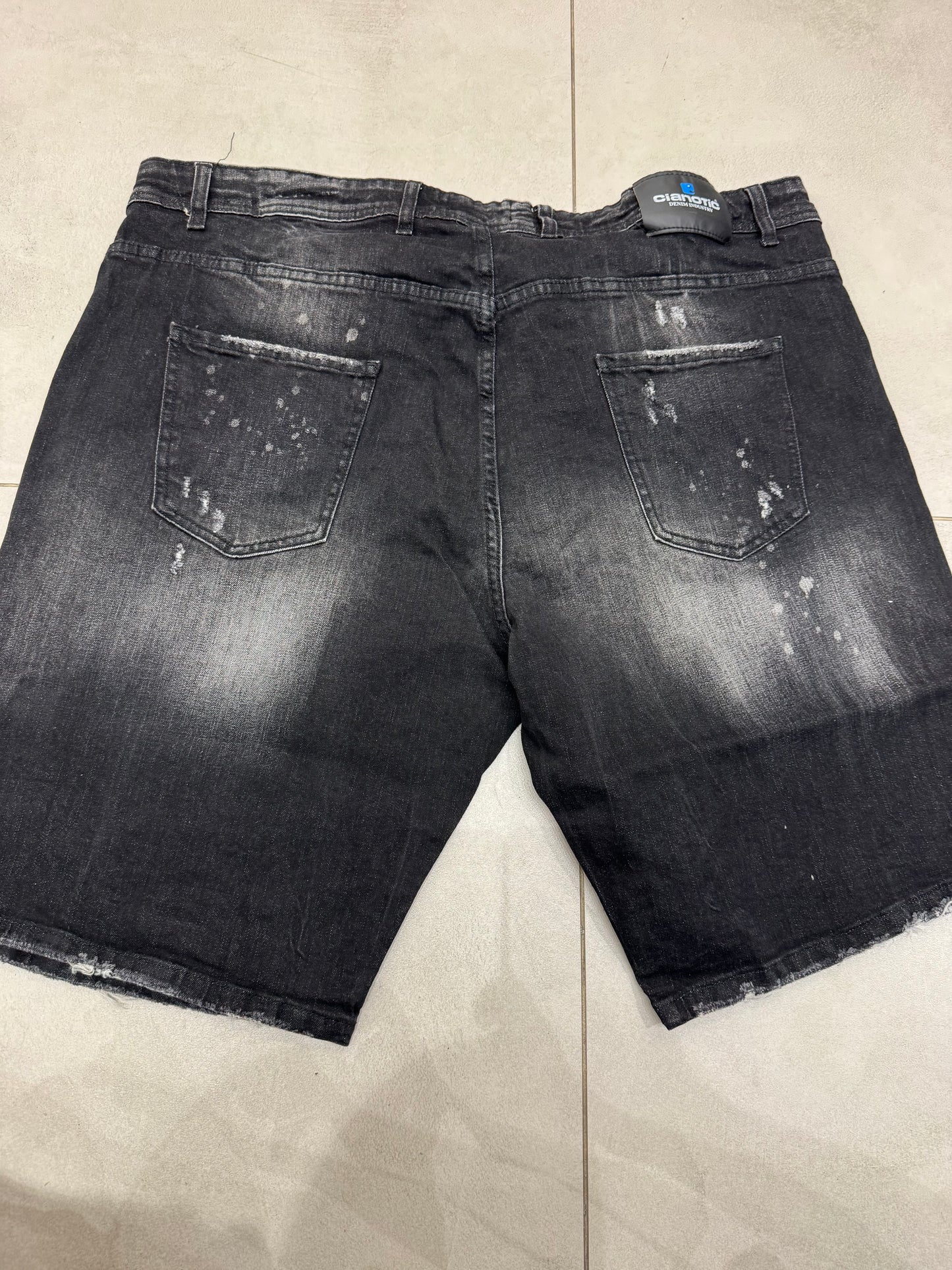TAGLIE FORTI Shorts Mod D