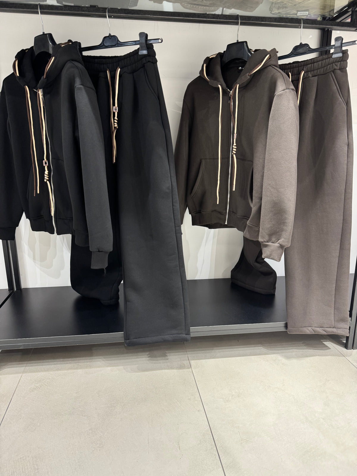 Tuta Zip doppio laccio caldissima