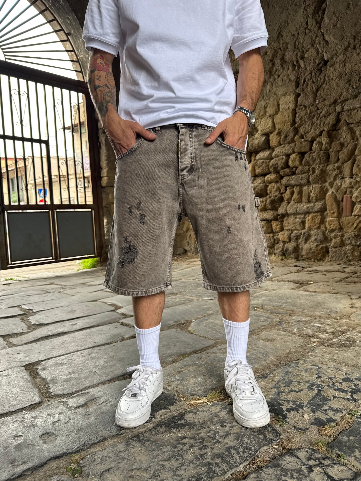 Short Carpenter grigio