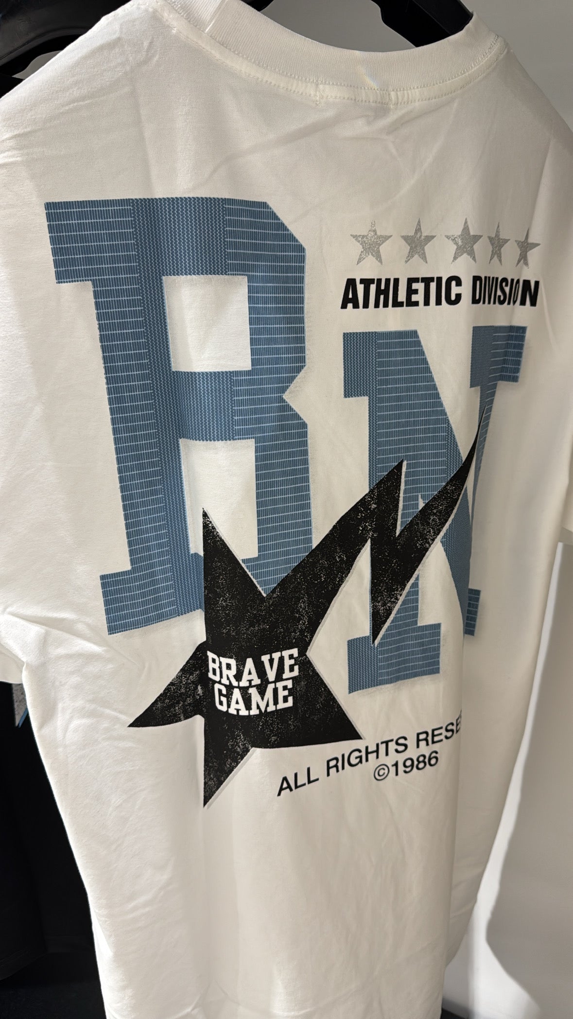T-Shirt con stampa RN