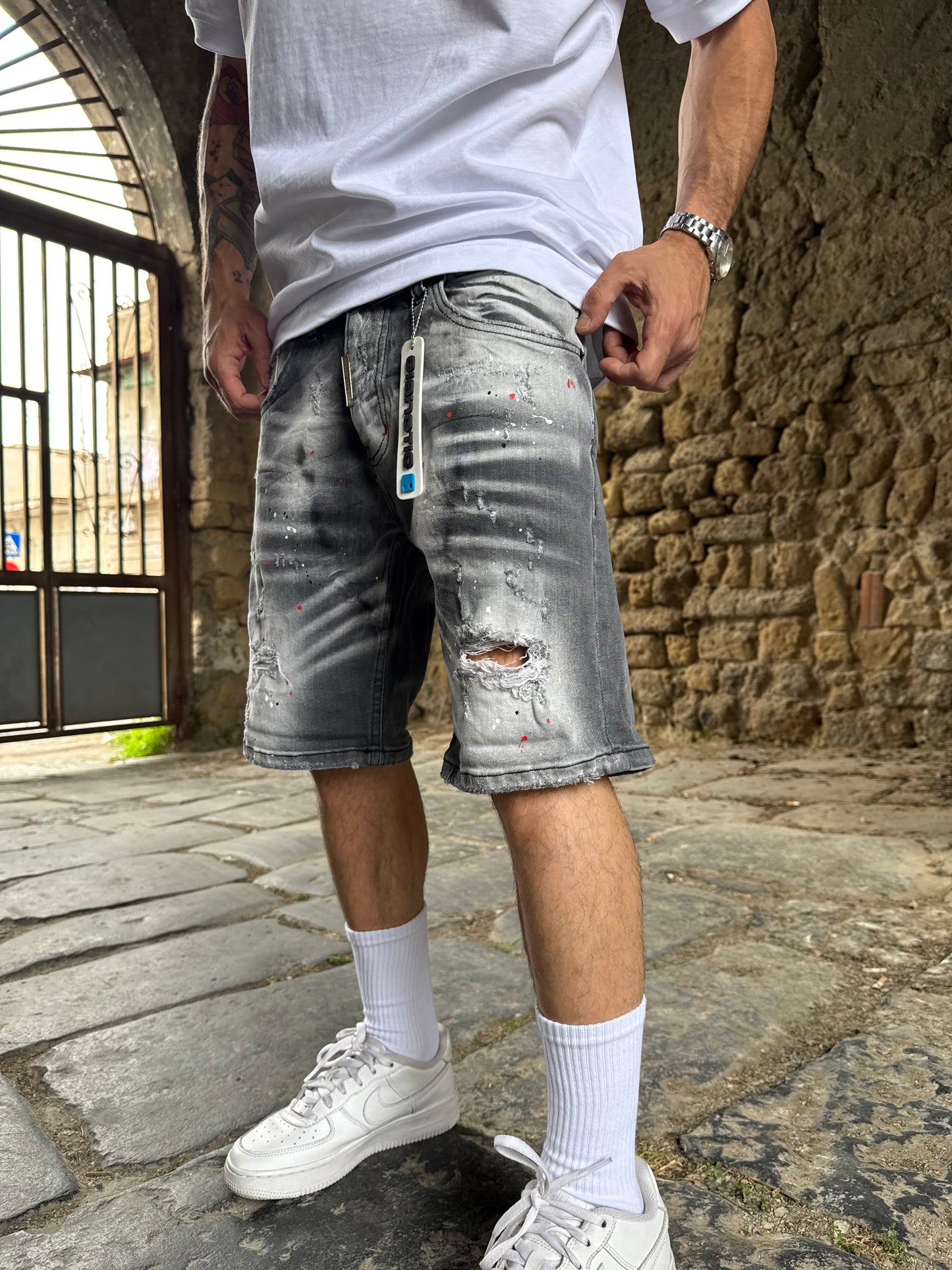 Short Grigio Wash