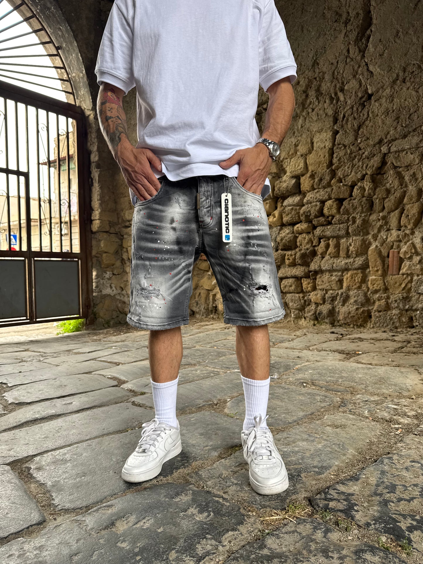 Short Grigio Wash