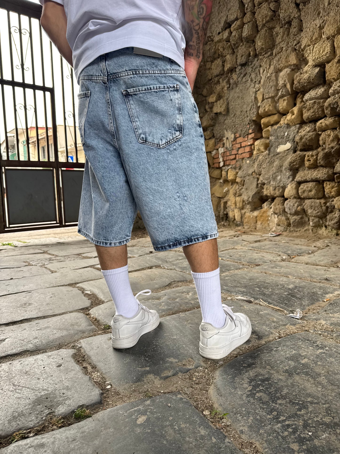 Short Chiaro