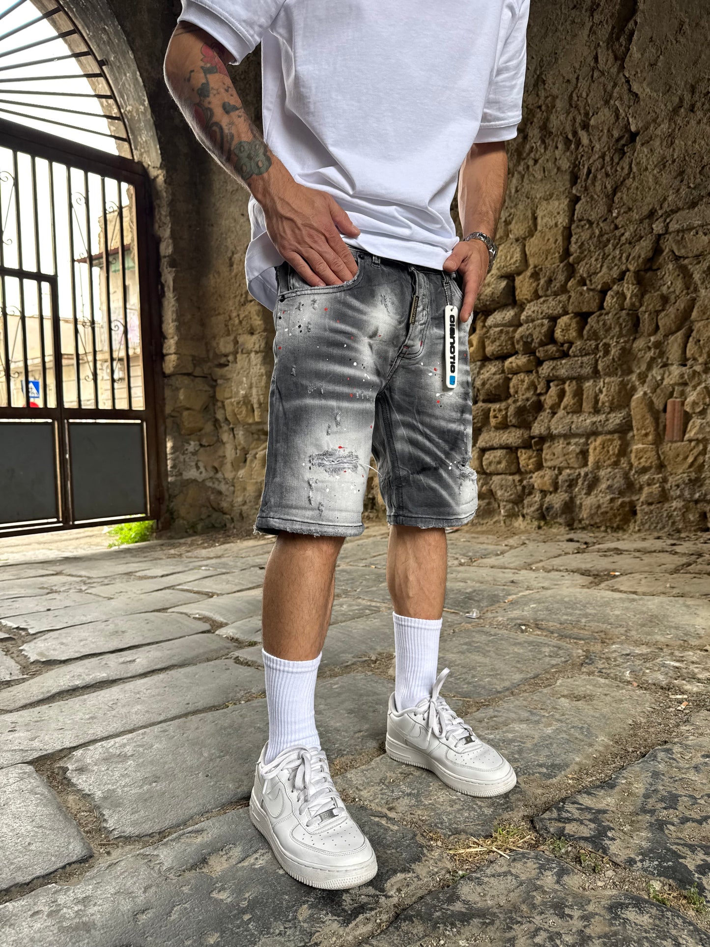 Short Grigio Wash